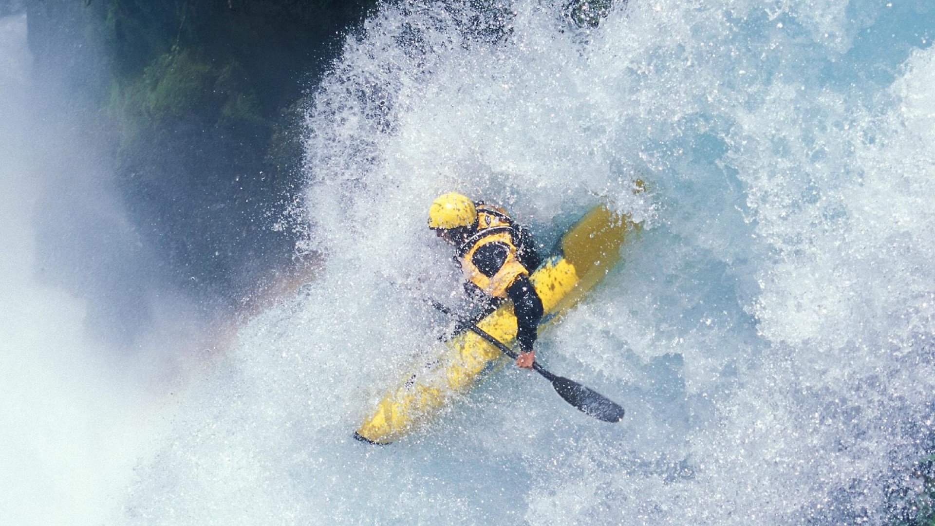 开云体育娱乐app安全-拜仁4-3险胜勒沃库森，莱万完成帽子戏法，拜仁莱万多夫斯基图片